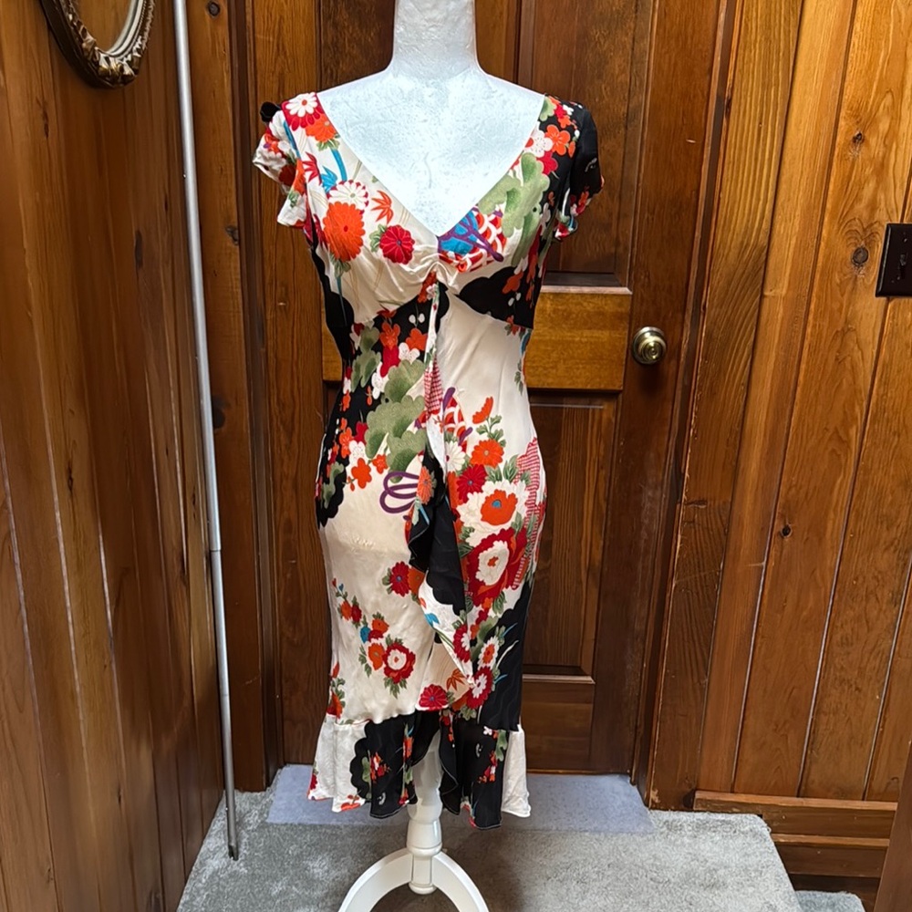 Floral V-Neck Dress